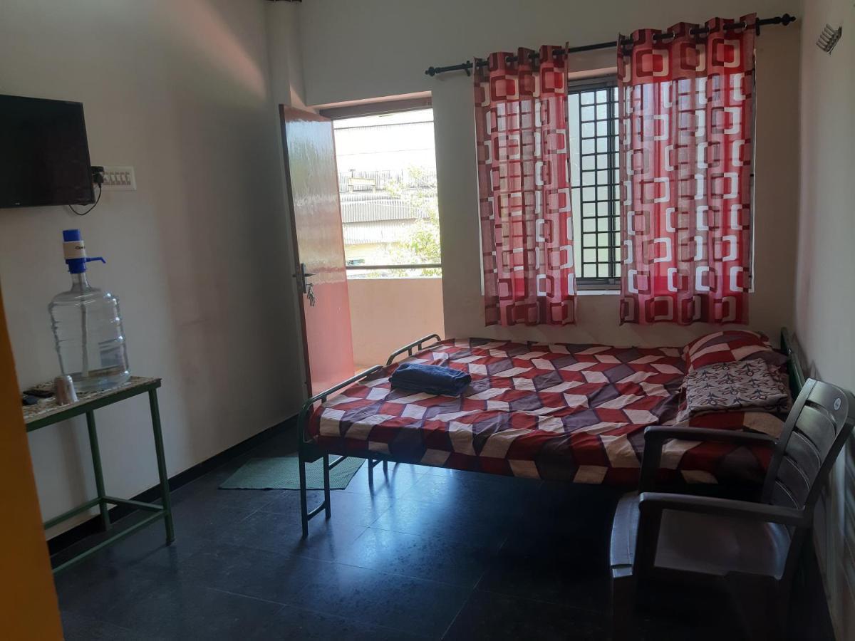 Agsara Home Stay Κοϊμπατόρε Εξωτερικό φωτογραφία
